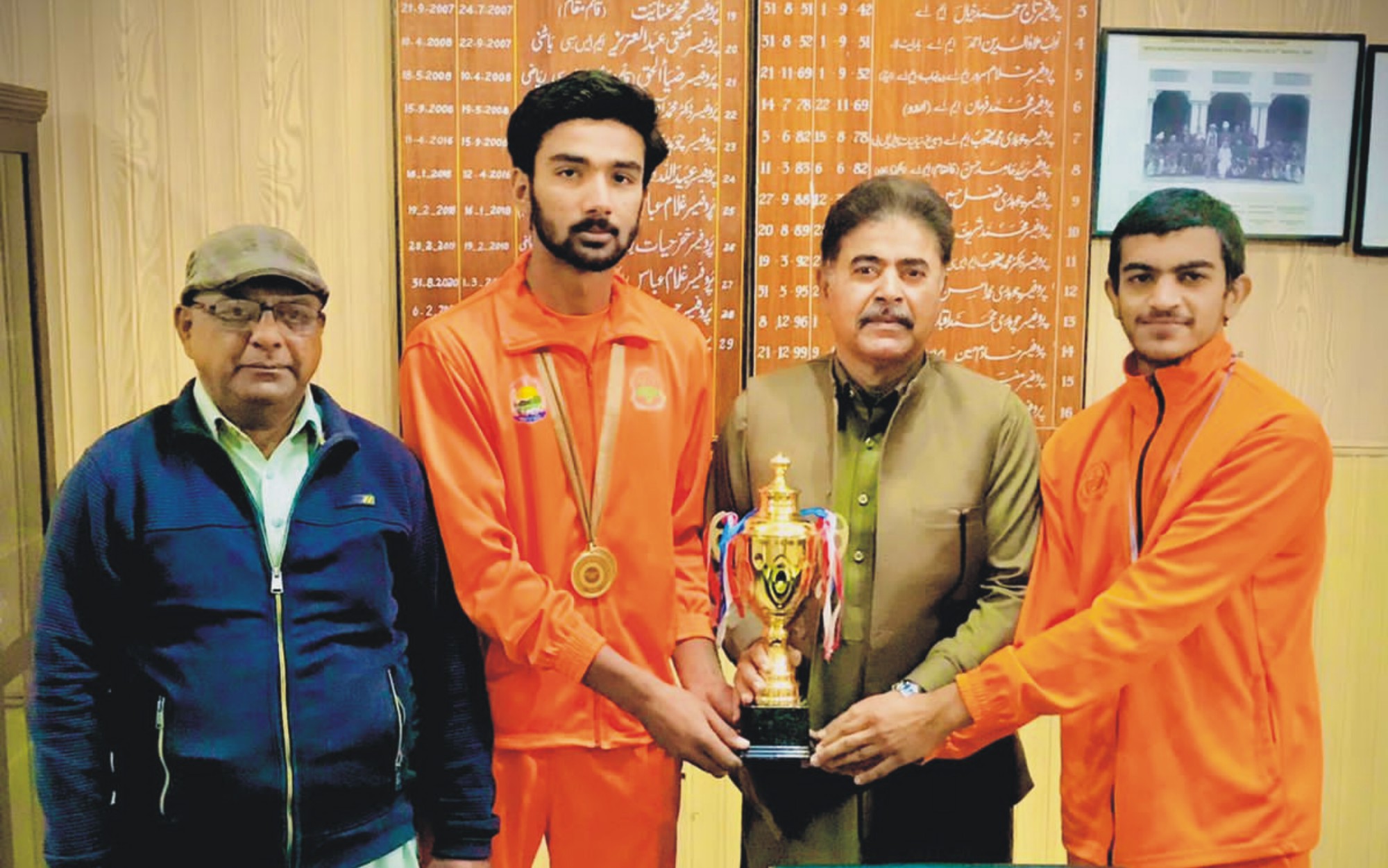 گورنمنٹ زمیندار گریجویٹ کالج کا بڑا اعزاز ، آل پنجاب باکسنگ اور ٹیک ونڈو مقابلہ جات میں دو گولڈ اور ایک سلور میڈل حاصل کرلیا