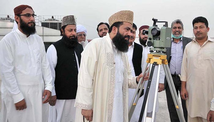عید الفطر کا چاند دیکھنے کیلئے مرکزی رویت ہلال کمیٹی کا اجلاس 9اپریل کو اسلام آباد میں طلب