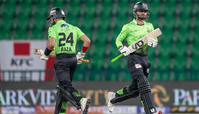 ایچ بی ایل پی ایس ایل 11: کراچی کنگز نے لاہور قلندرز کو 4 وکٹوں سے شکست دے دی