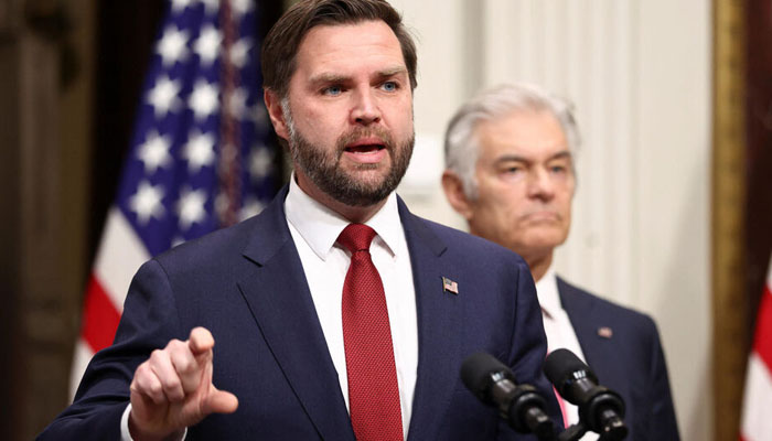 نائب امریکی صدر جے ڈی وینس کا بڑا انکشاف: ایران کے ساتھ جامع ڈیل کے لیے مذاکرات جاری