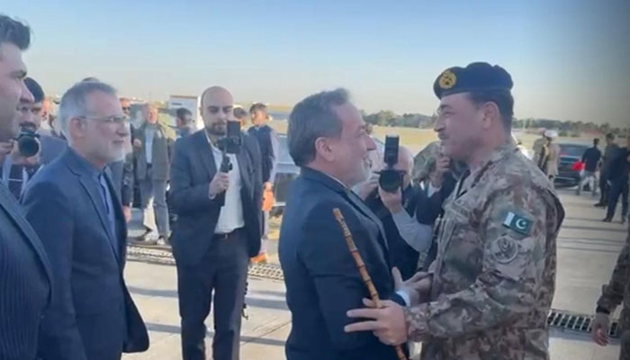 پاکستانی وفد فیلڈ مارشل سید عاصم منیر کی قیادت میں تہران پہنچ گیا: ایران اور امریکہ کے درمیان ثالثی کی کوششیں تیز