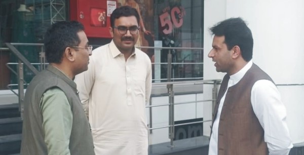 ڈی سی منڈی بہاءالدین عدیل حیدر کا عید الاضحیٰ کے دوسرے روز شہر کا دورہ: صفائی انتظامات کا جائزہ، "ستھرا پنجاب” ویژن پر عملدرآمد