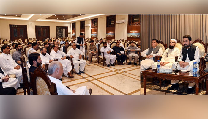 خیبرپختونخوا اسمبلی: پی ٹی آئی پارلیمانی پارٹی کے اجلاس میں 30 سے زائد اراکین غیر حاضر، وزیراعلیٰ سہیل آفریدی کو ناراض ارکان کو منانے کا چیلنج